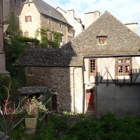 Sainte Foy Szálloda Conques