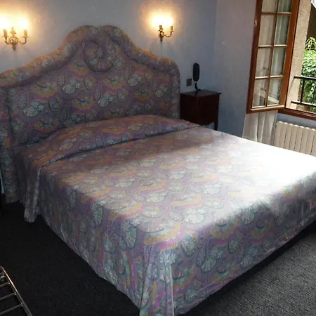 Otel Sainte Foy Conques